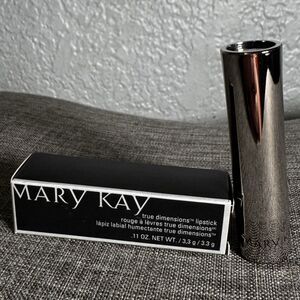 Mary Kay true dimensions lipstick sizzling red NIB Full Size .11 054829 Rouge